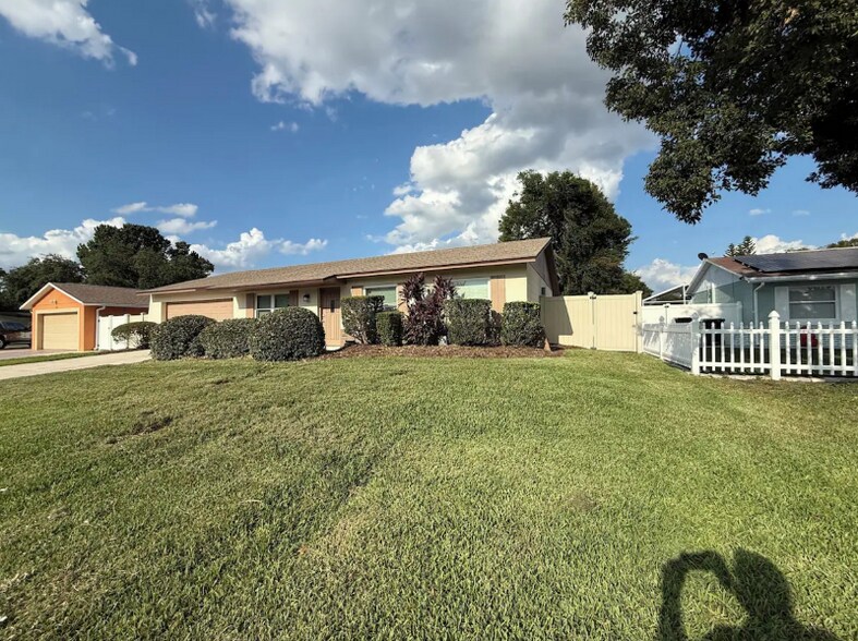 Building Photo - 129 Coral Bell Ct