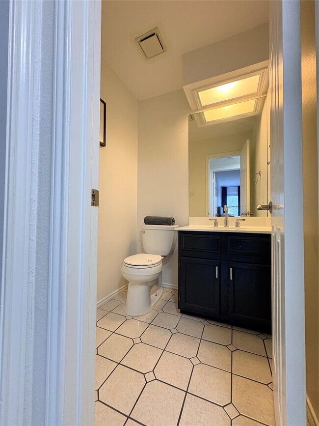 Building Photo - 11907 Cherie Dr