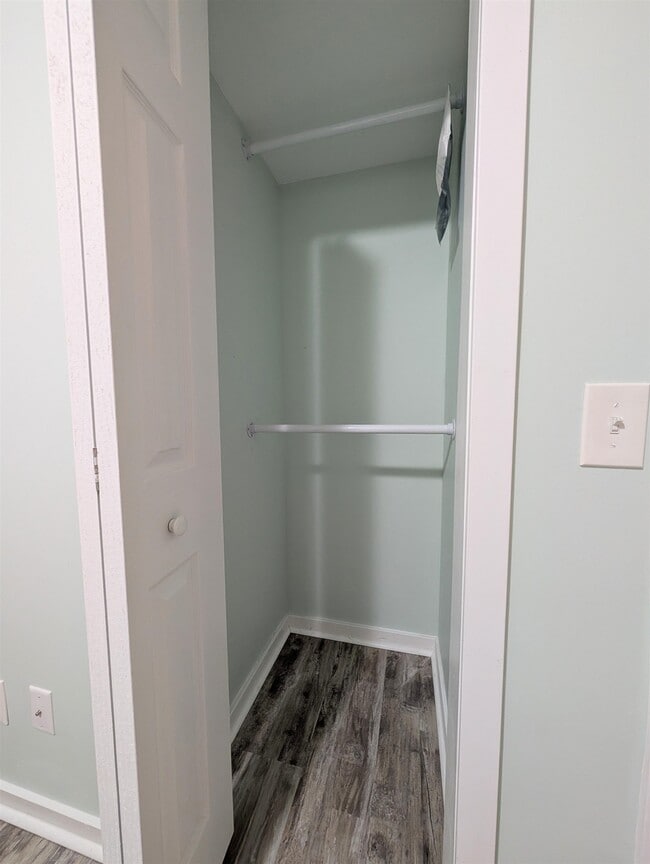 Building Photo - 4350 Intercoastal Dr