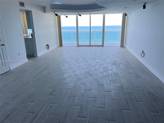 Building Photo - 6301 Collins Ave