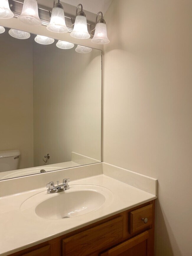 Building Photo - Upper Stone Apartments