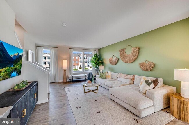 Primary Photo - 1344 Red Clover Ln