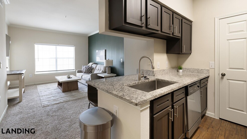 Building Photo - 3250 Hudson Crossing