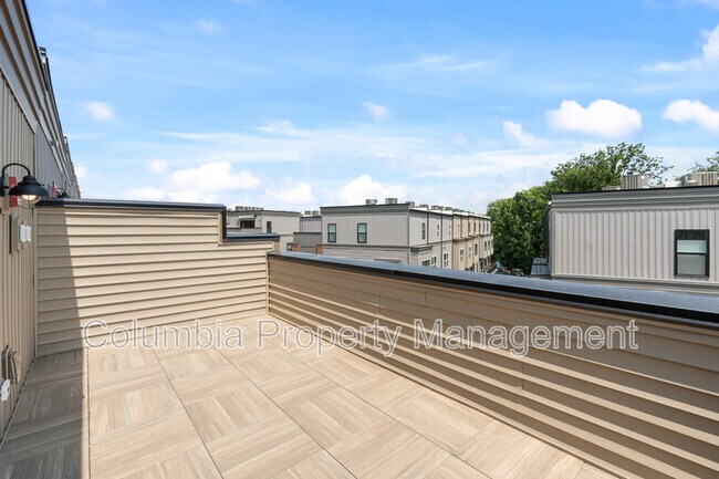 Building Photo - 14 Mural Walk NE