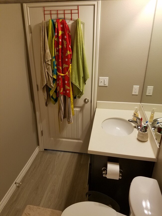 Building Photo - 8037 Pavo Real St