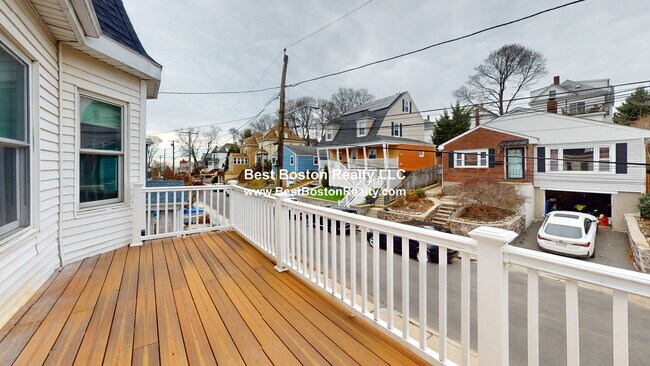 Building Photo - 66 Sagamore Ave