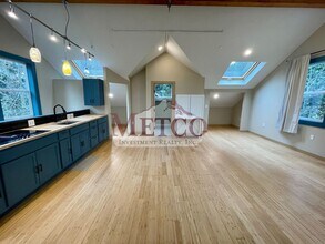 Building Photo - 24401