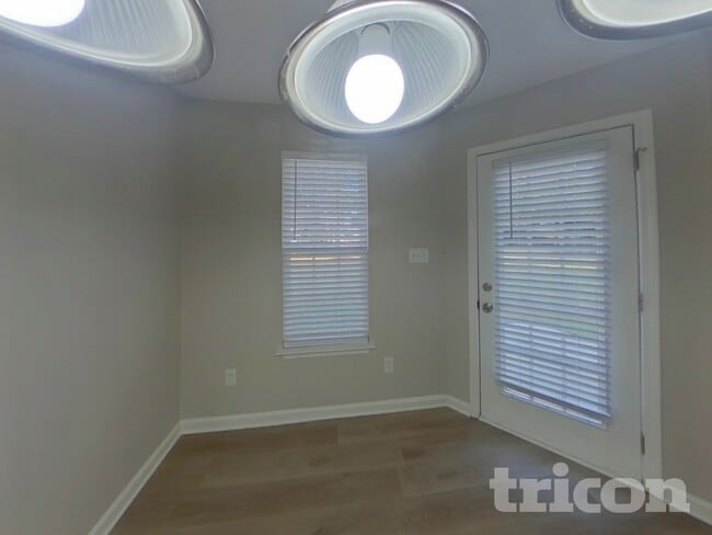 Building Photo - 2023 Westminster Ln