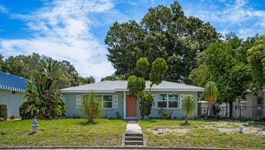Building Photo - 617 26th St W