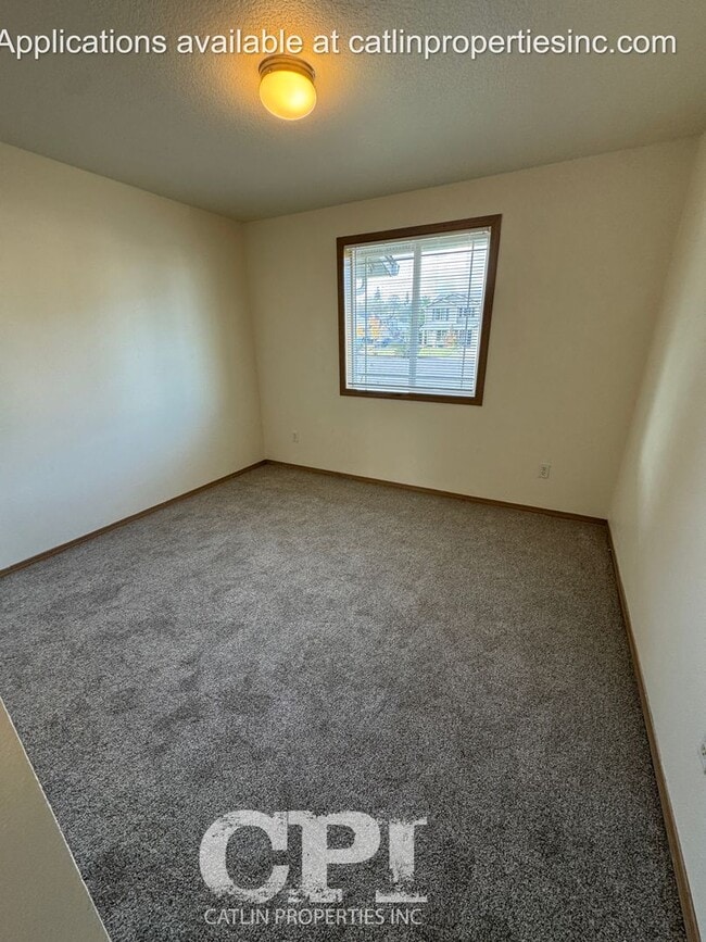 Building Photo - Lexington Area - Holiday Special - 1/2 OFF First Month's Rent!!