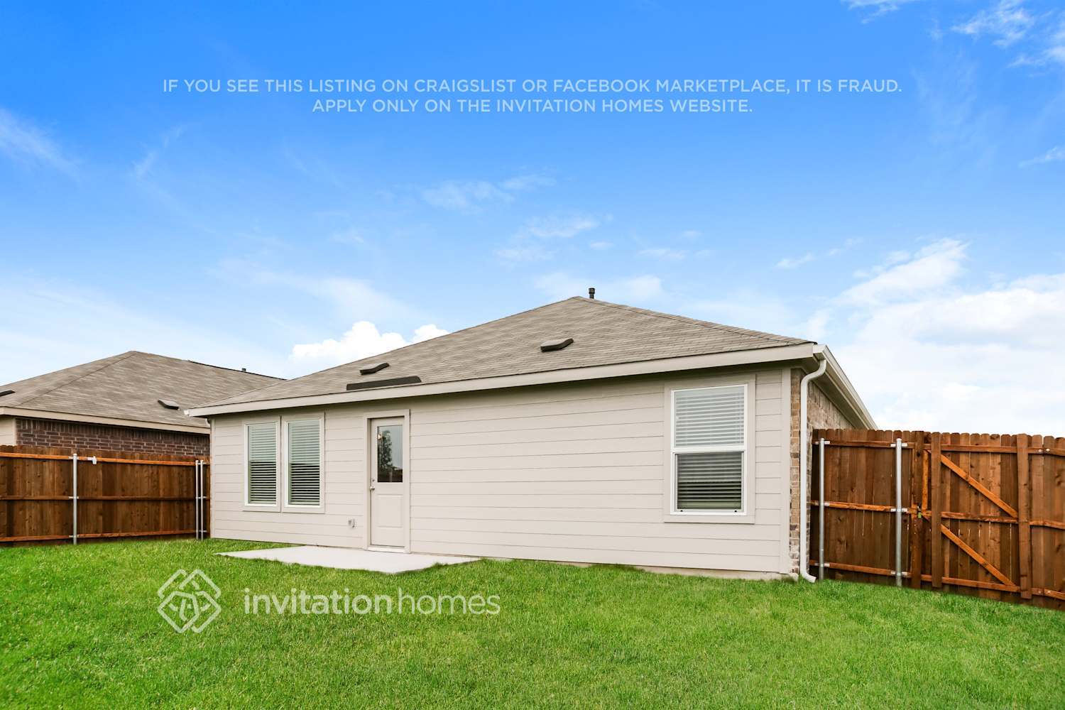 Building Photo - 905 Carrick Dr