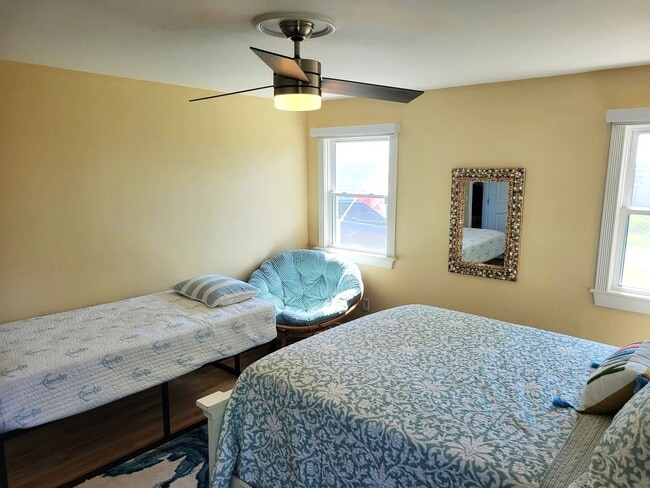 Building Photo - 8034 Riverview Rd