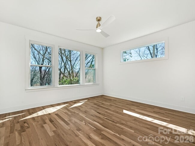 Building Photo - 1310 N Davidson St