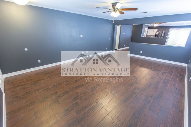 Building Photo - 9630 W Kingman St