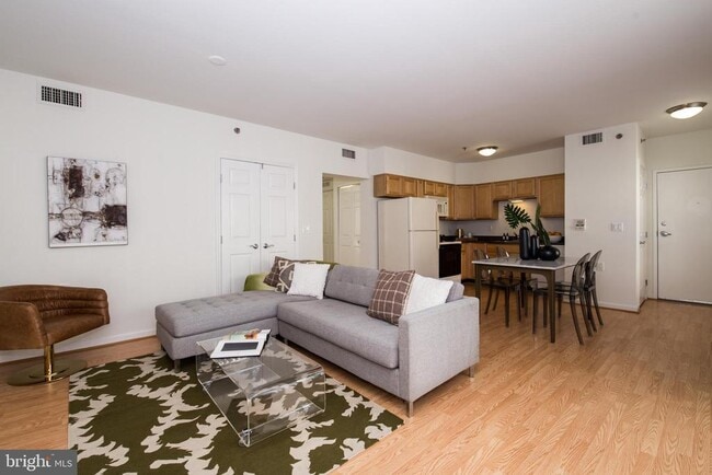 Building Photo - 1030 N 2nd St