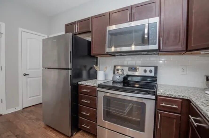 Building Photo - 1118 Litton Ave