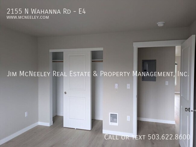 Building Photo - 2155 N Wahanna Rd