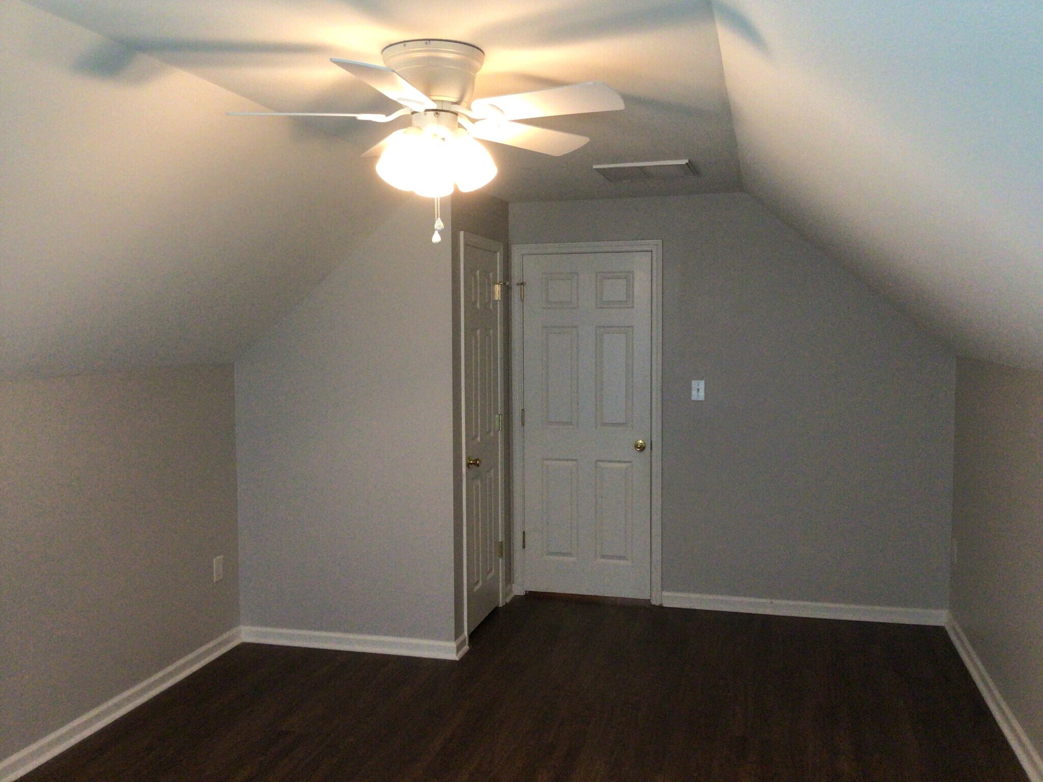 Building Photo - 4003 Semmes Ln