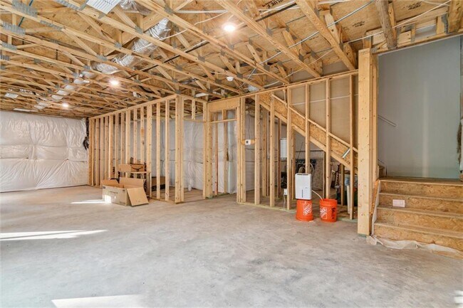 Building Photo - 225 Magnolia Dr