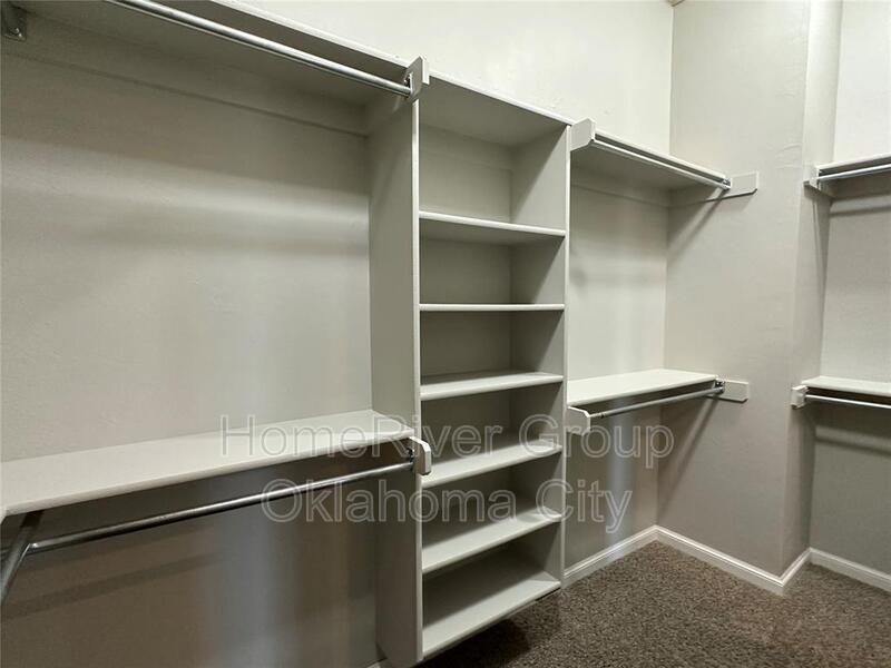 Building Photo - 9209 Misty Ln