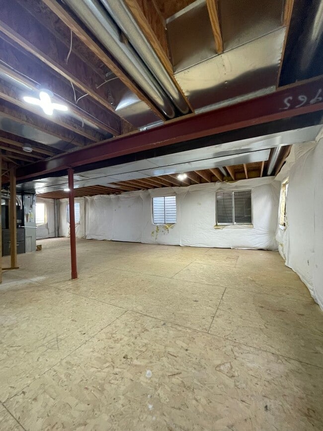 Building Photo - 2965 E 109th Ave