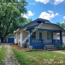 Building Photo - 2215 SW Kenilworth Ct