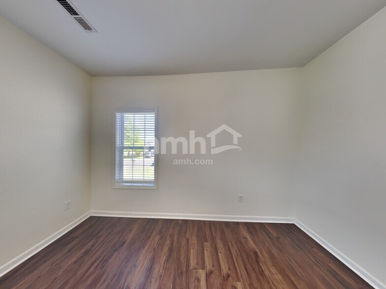 Building Photo - 1311 Carmack Ct