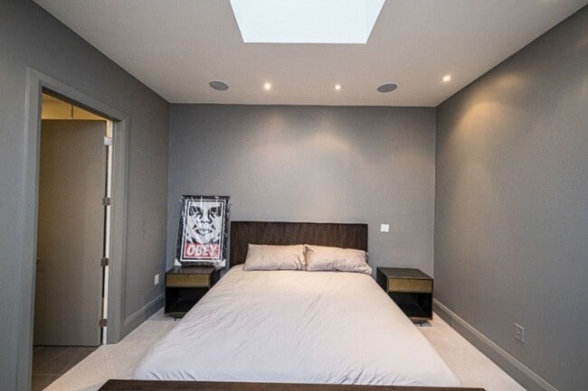 Building Photo - Fully Furnished Luxury Penthouse Condo Located in Downtown Pittsburgh