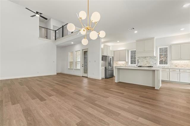 Building Photo - 15668 Gladeside Ave