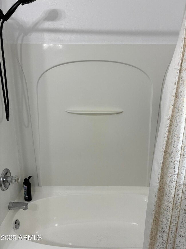 Building Photo - 13438 W Rose Ln