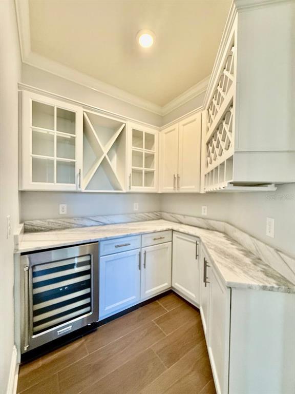 Building Photo - 18824 Birchwood Groves Dr