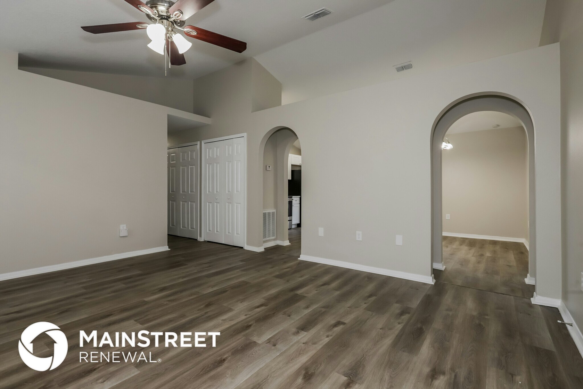 Building Photo - 935 Brenton Leaf Dr