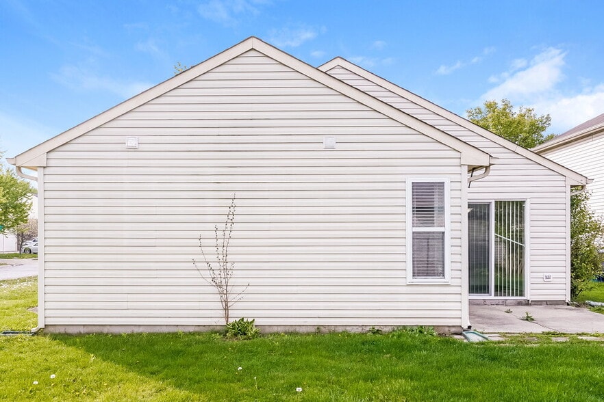 Building Photo - 8544 Sweet Birch Dr