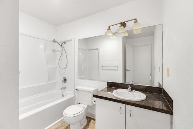 Building Photo - 5300 Harbour Pointe Blvd