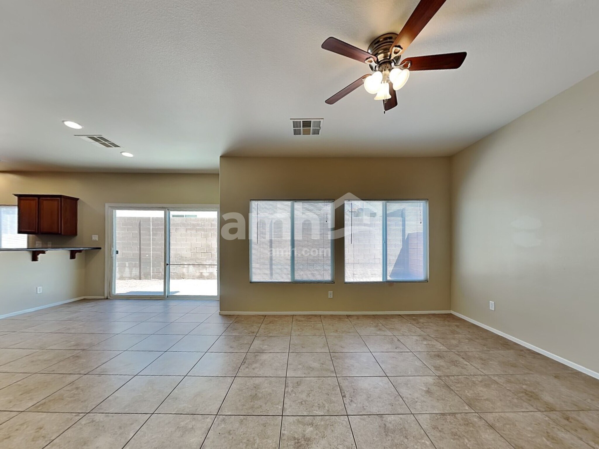 Building Photo - 1028 Maple Pines Ave