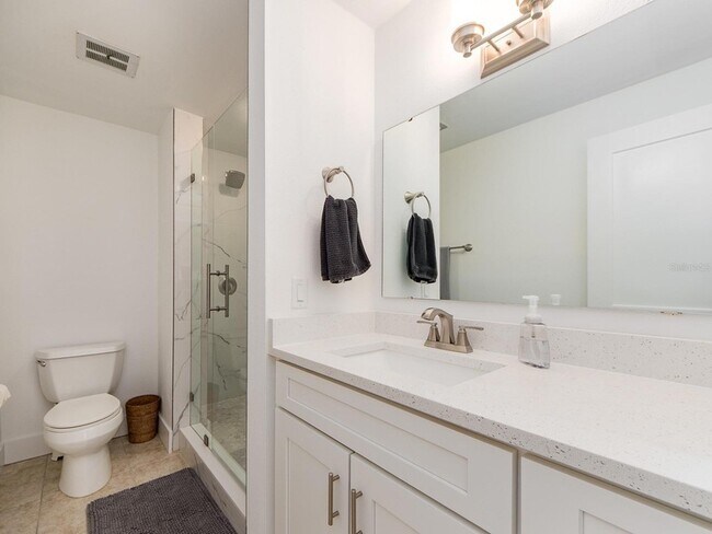 Building Photo - 241 Skiff Point