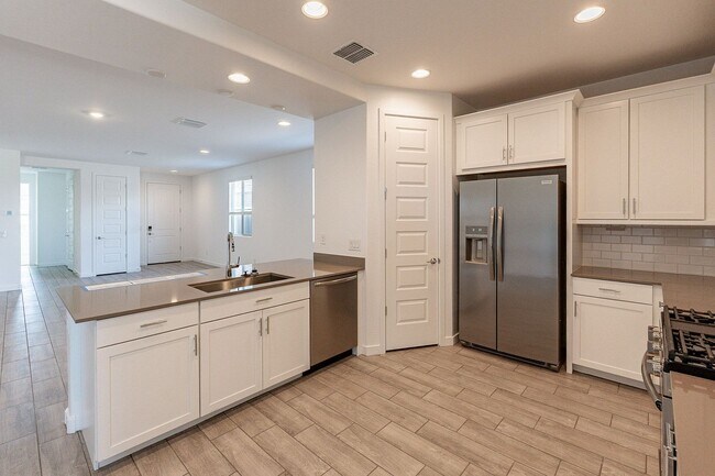 Building Photo - Modern Elegance in the Heart of Asante – Like-New 4 Bedroom Home