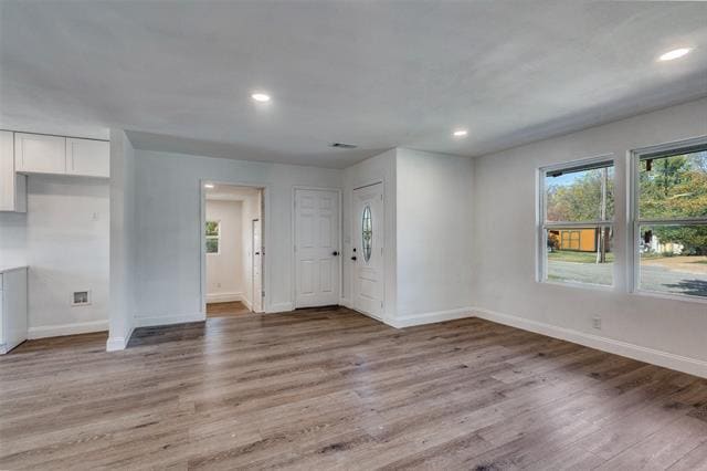 Building Photo - 901 Woodleigh Dr