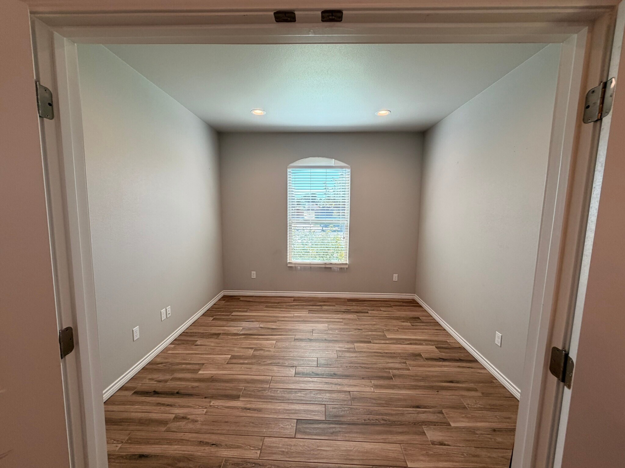 Building Photo - 2017 Boise Dr