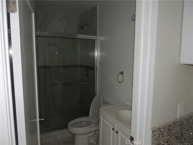 Building Photo - 23470 Victory Blvd