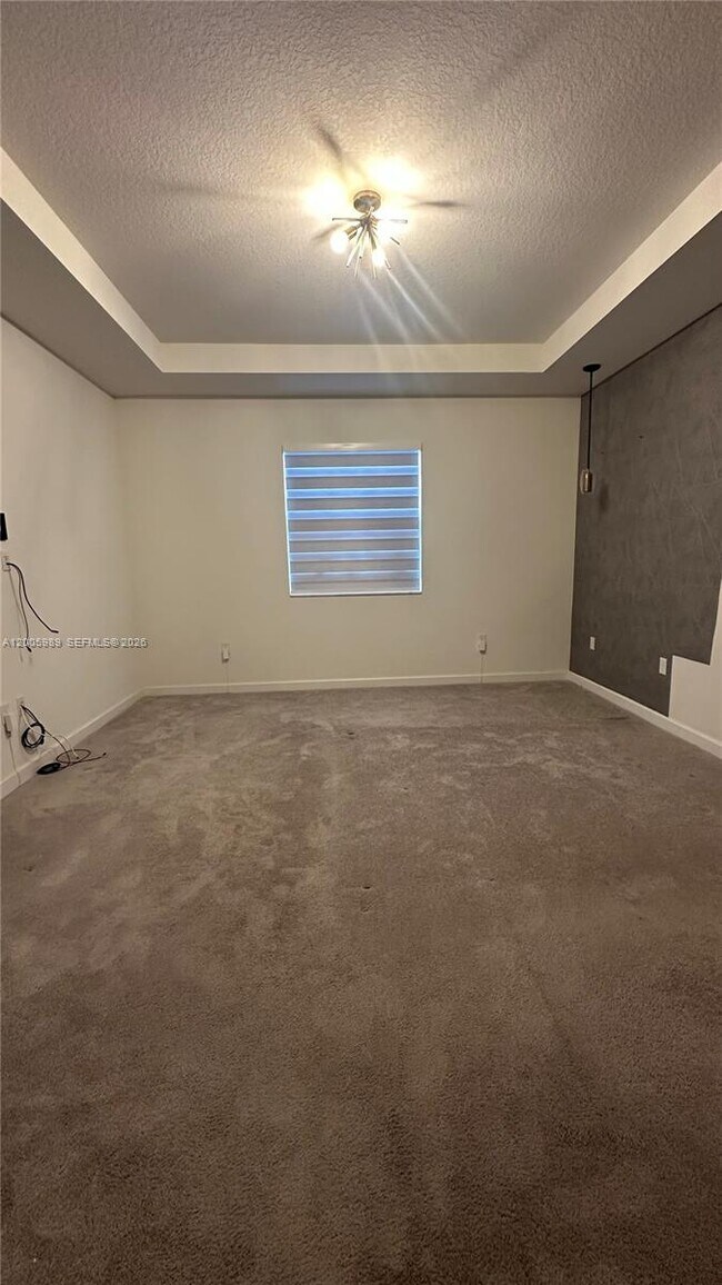 Building Photo - 3423 W 110th St