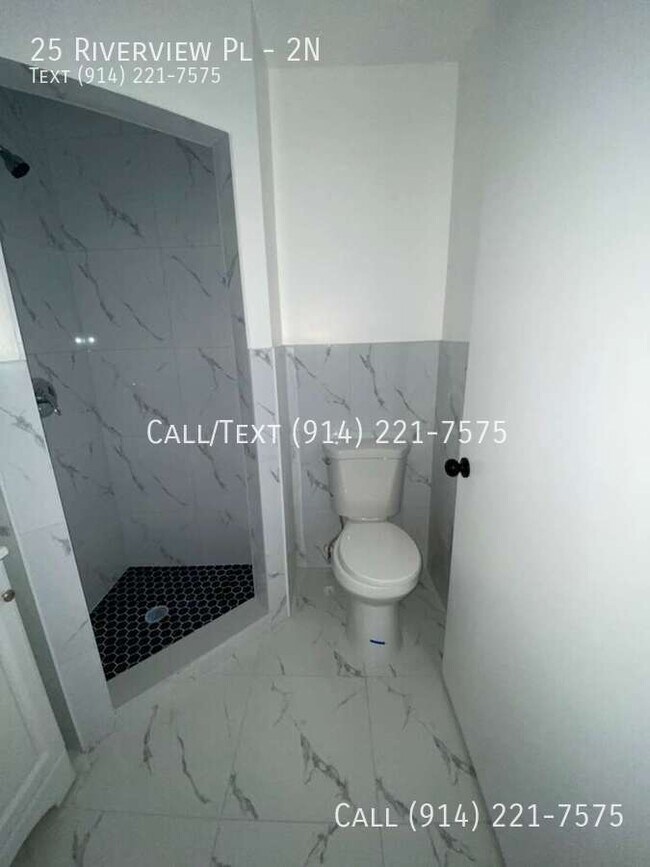 Building Photo - 25 Riverview Pl