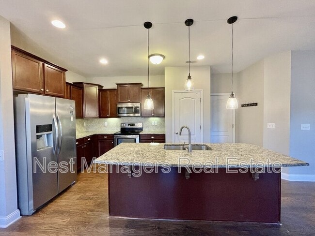 Building Photo - 211 Executive Dr