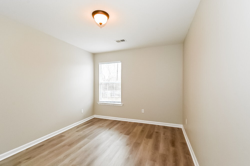 Building Photo - 663 Buttermilk Dr