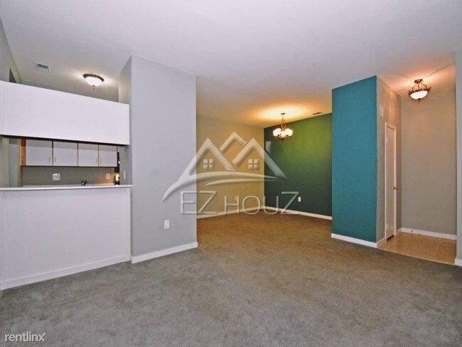 Building Photo - 2 br, 2 bath Apartment - 107 W. Conway Street