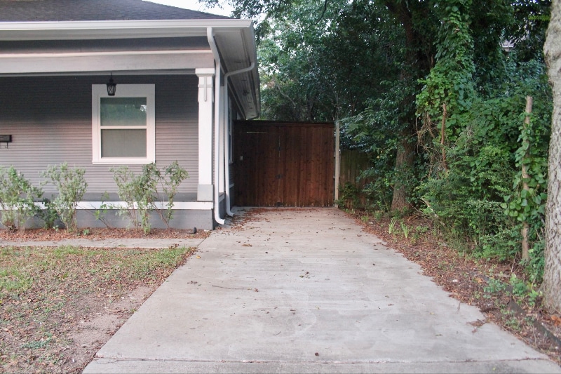 Building Photo - 508 N Dallas Ave
