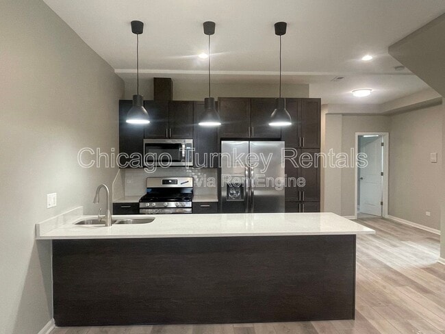 Building Photo - 1927 S Morgan St