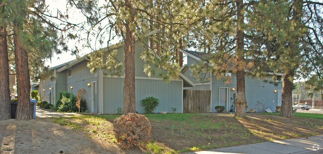 Primary Photo - 1307 W Francis Ave