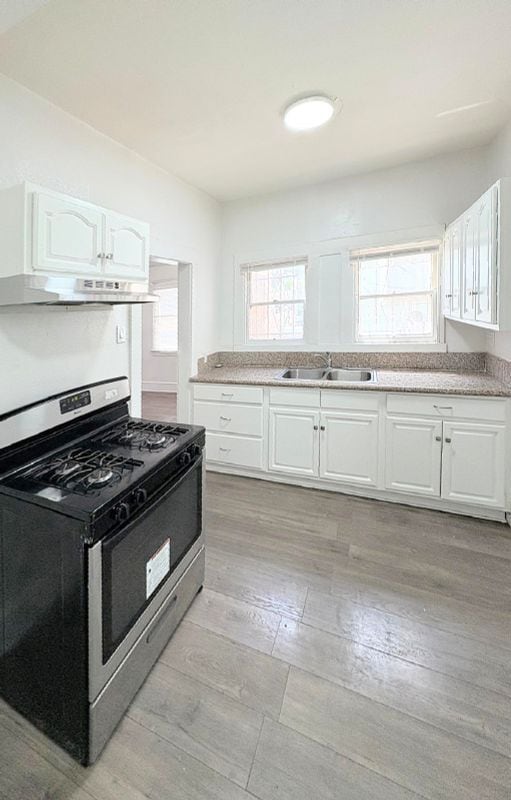 Building Photo - 435 W 4th St