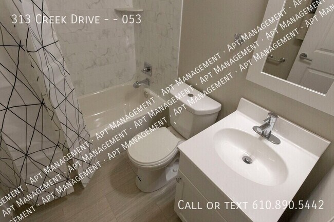 Building Photo - 313 Creek Dr